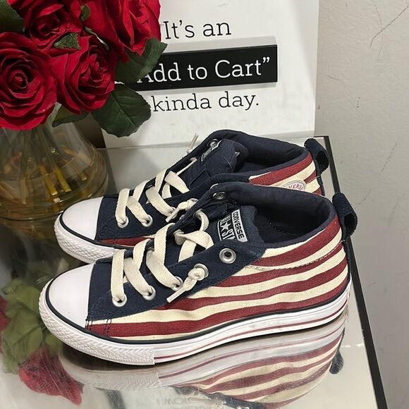 Unisex Converse Sneakers - Picture 4 of 6